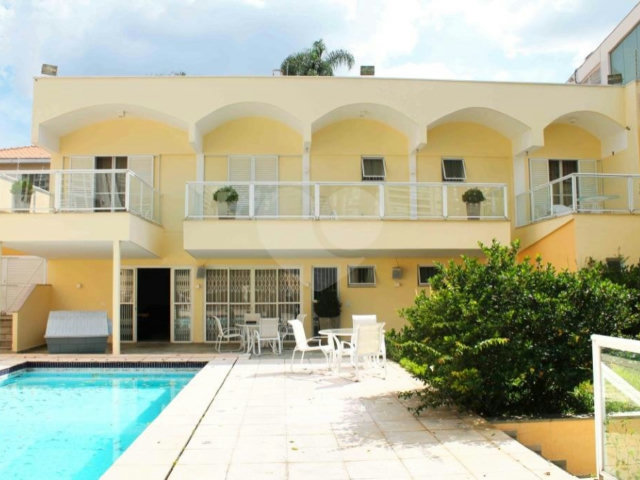 Casa Térrea à venda ou para alugar com 3 suítes em Brooklin Velho, São Paulo, SP