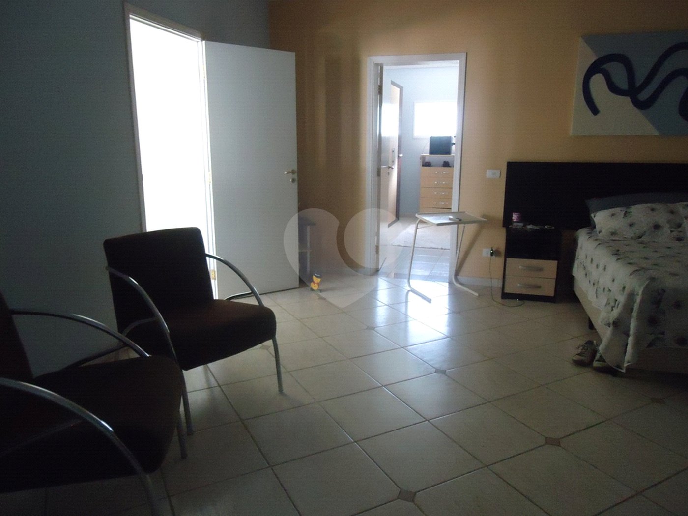 Casa à venda com 6 quartos, sendo 4 suítes,  no condomínio Monte Belo, Salto - SP