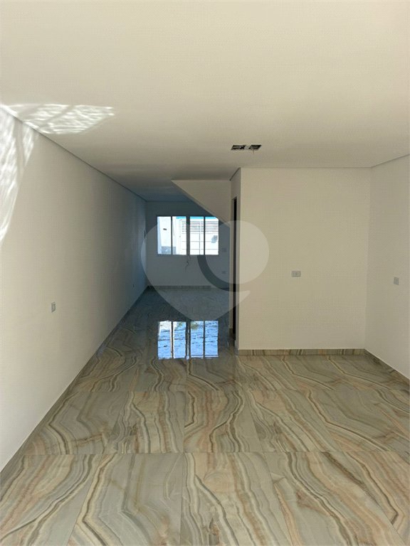 Sobrado à venda com 3 quartos, sendo 1 suíte,  em Calmon Viana, Poá, SP