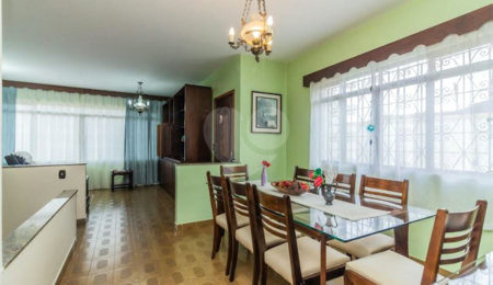 Casa à venda com 3 suítes em Horto, São Paulo, SP