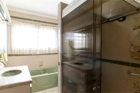 Sobrado à venda com 2 quartos, sendo 1 suíte, em Vila Brasilina, São Paulo, SP