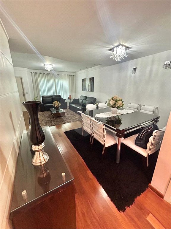 Casa à venda com 3 suítes no condomínio Itapuã XI, São Paulo - SP