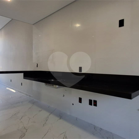 Casa à venda com 3 quartos, sendo 1 suíte,  no condomínio Horto Florestal 1, Sorocaba - SP