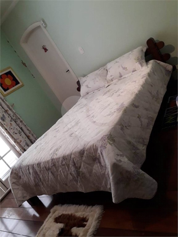 Sobrado à venda com 4 quartos, sendo 1 suíte,  em Rio Pequeno, São Paulo, SP