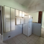 Casa à venda com 4 quartos, sendo 1 suíte, no condomínio Shangri-la, Atibaia - SP