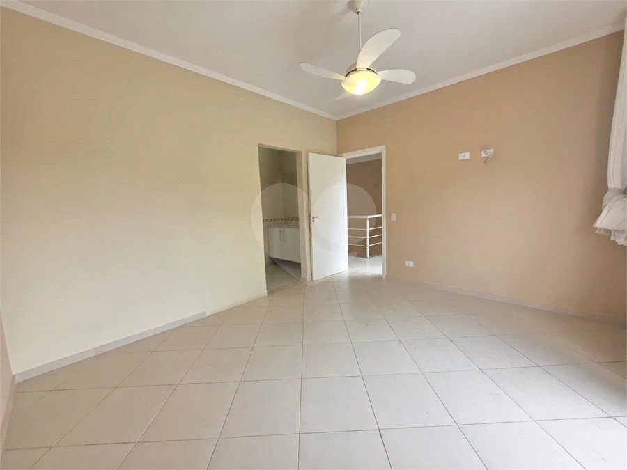 Casa à venda ou para alugar com 3 quartos, sendo 1 suíte, no condomínio Terras de São Francisco, Vinhedo - SP