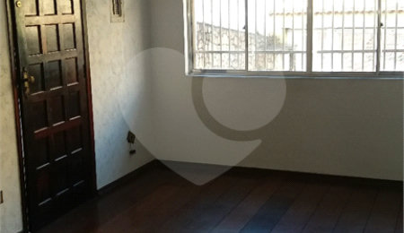 Sobrado à venda com 3 quartos, sendo 1 suíte, em Tremembé, São Paulo, SP