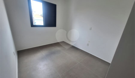 Casa à venda com 2 quartos no condomínio Ângelo Calandrino, São Paulo - SP