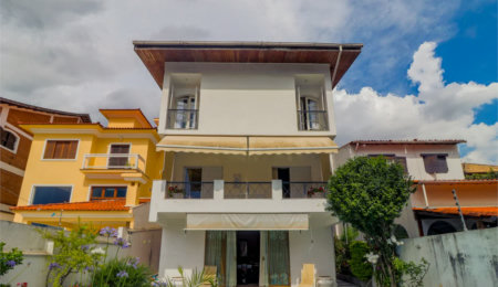Casa à venda com 4 quartos, sendo 3 suítes, em Vila Sônia, São Paulo, SP