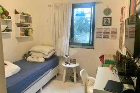 Apartamento à venda com 2 quartos, sendo 1 suíte,  em Real Parque, São Paulo, SP