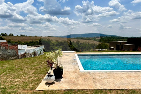 Casa à venda com 4 suítes no condomínio Village Ipanema, Araçoiaba da Serra - SP