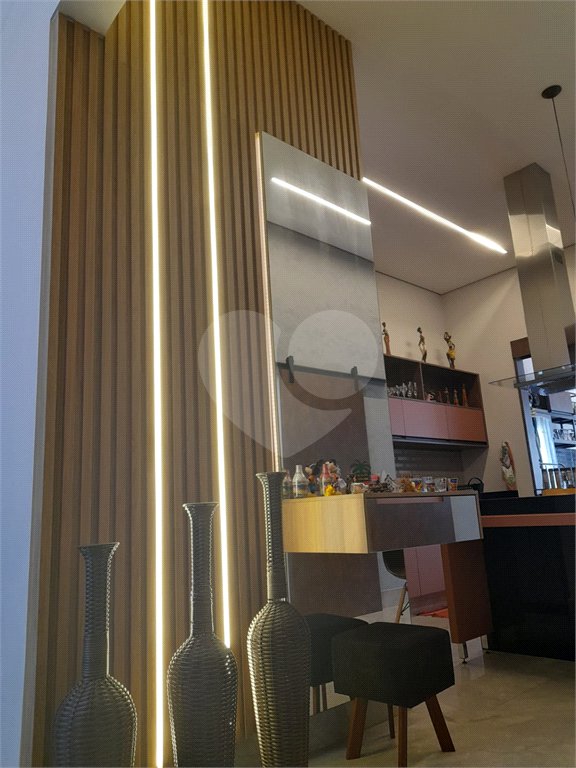 Casa à venda com 3 suítes no condomínio Reserva Real, Paulínia - SP