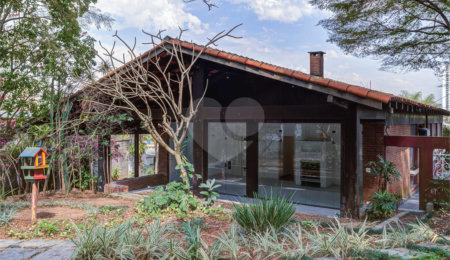 Casa Térrea à venda ou para alugar com 5 quartos, sendo 1 suíte,  em Jardim Marajoara, São Paulo, SP
