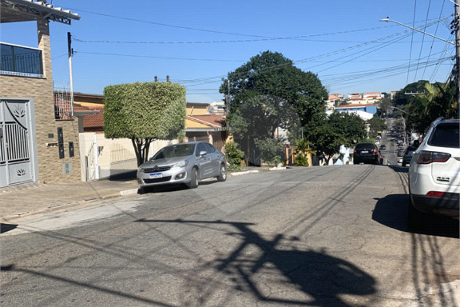 Casa à venda com 3 quartos, sendo 1 suíte,  em Vila Medeiros, São Paulo, SP