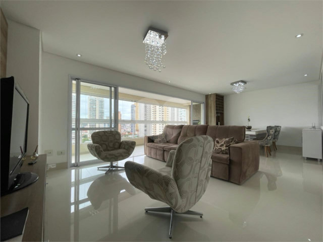 Apartamento à venda com 3 suítes em Santana, São Paulo, SP