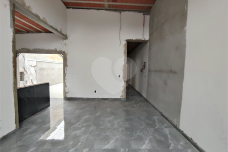Casa à venda com 3 quartos, sendo 1 suíte, em Parque Itapê, Itapetininga, SP
