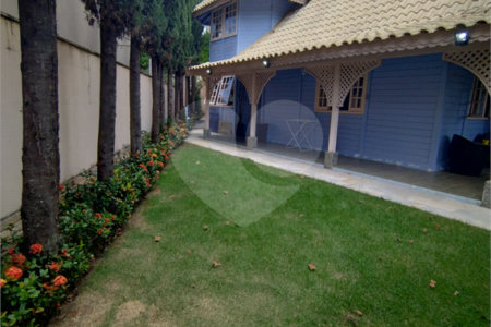 Casa à venda com 3 quartos, sendo 1 suíte, no condomínio Bosque de Greviléa, Vinhedo - SP