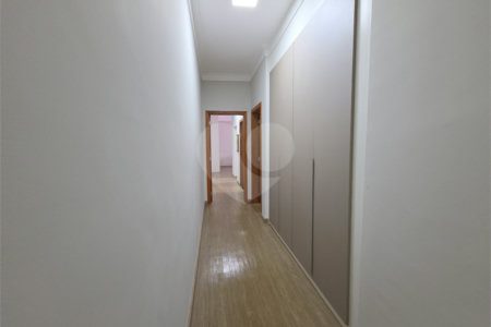 Casa à venda com 3 suítes no condomínio Village Ipanema I, Araçoiaba da Serra - SP