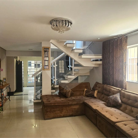 Casa à venda com 3 quartos, sendo 1 suíte,  no condomínio Comdomínio Real Park Tietê, Mogi das Cruzes - SP