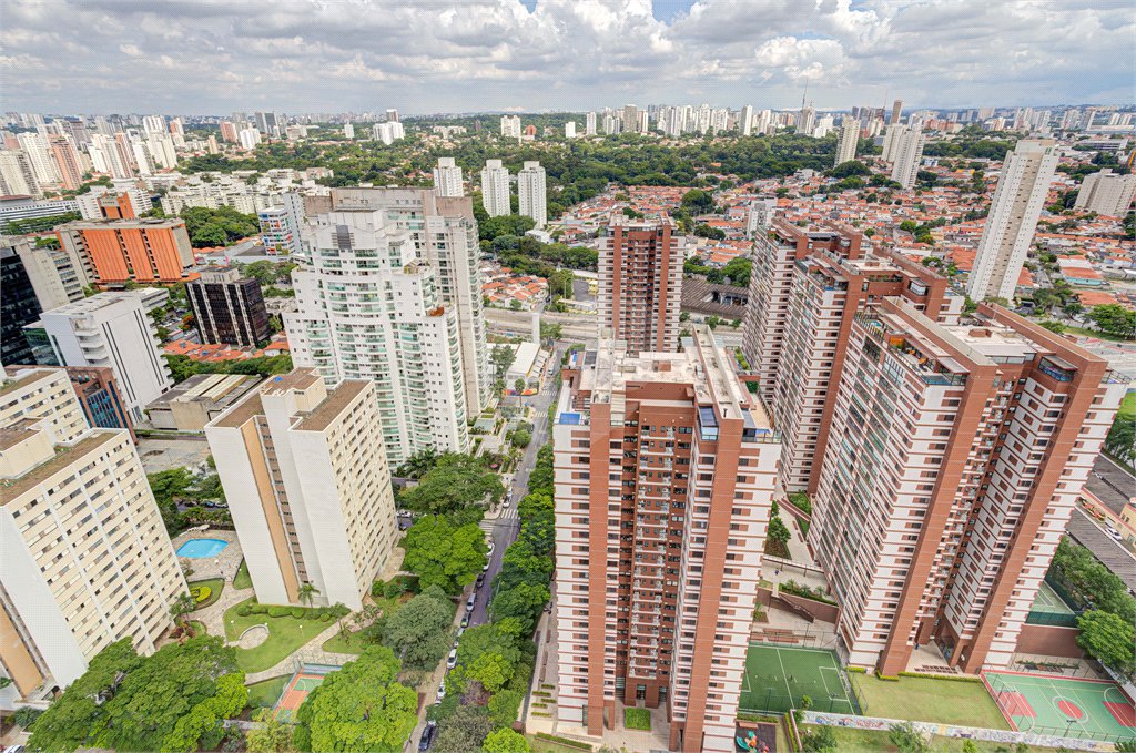 Duplex à venda com 2 suítes em Granja Julieta, São Paulo, SP