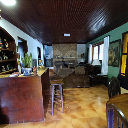 Chácara à venda com 3 quartos, sendo 1 suíte, em Dos Mendes, São Roque, SP