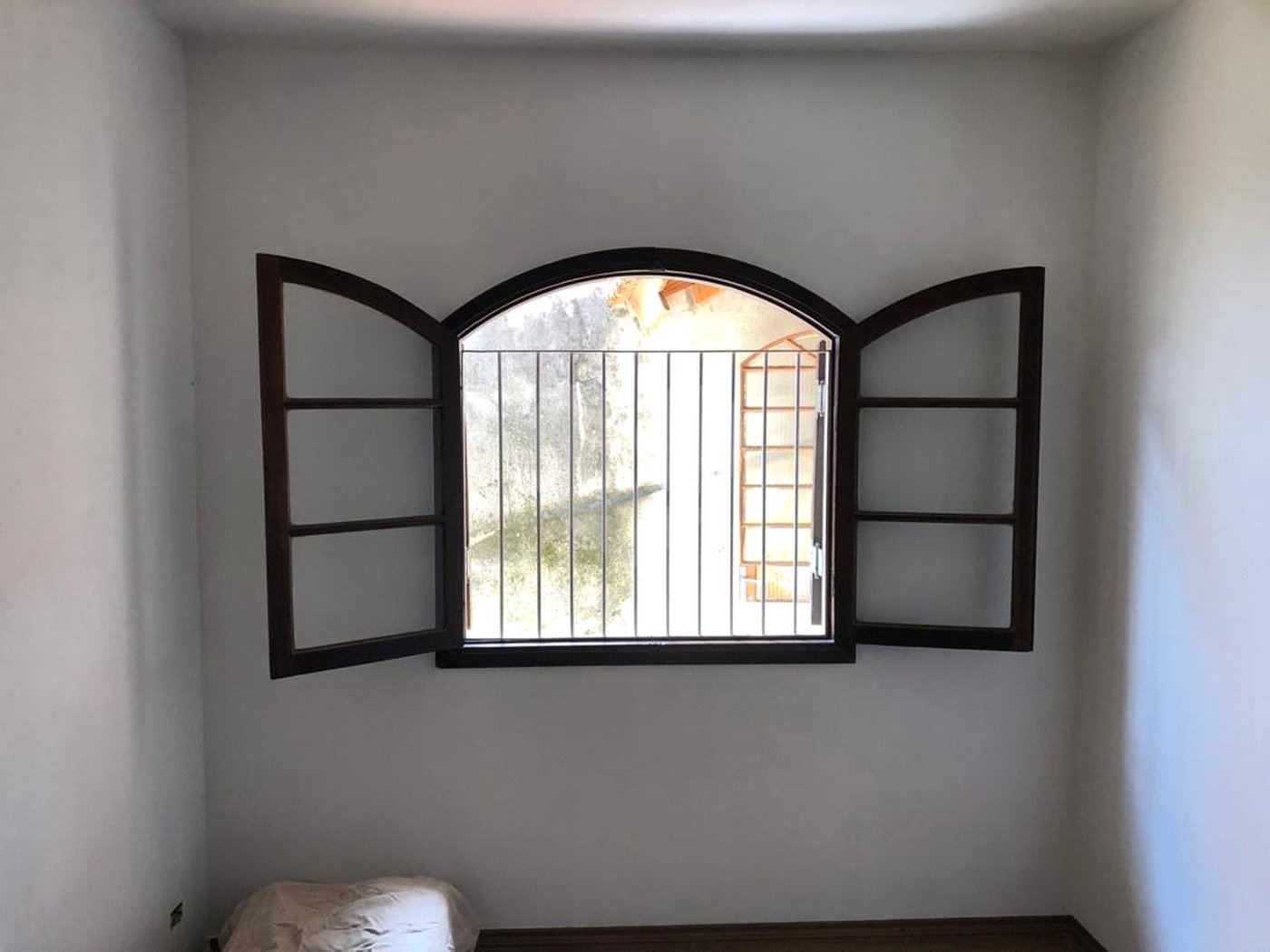 Casa à venda com 5 quartos, sendo 1 suíte, em Serra da Cantareira, Mairiporã, SP