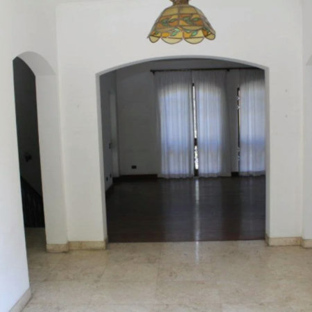 Casa Térrea à venda ou para alugar com 6 suítes em Vila Tramontano, São Paulo, SP