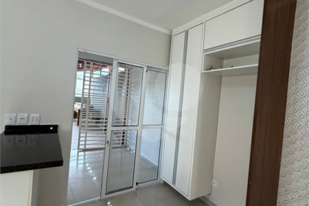 Sobrado à venda com 3 quartos, sendo 1 suíte,  em Jardim Maristela, Atibaia, SP