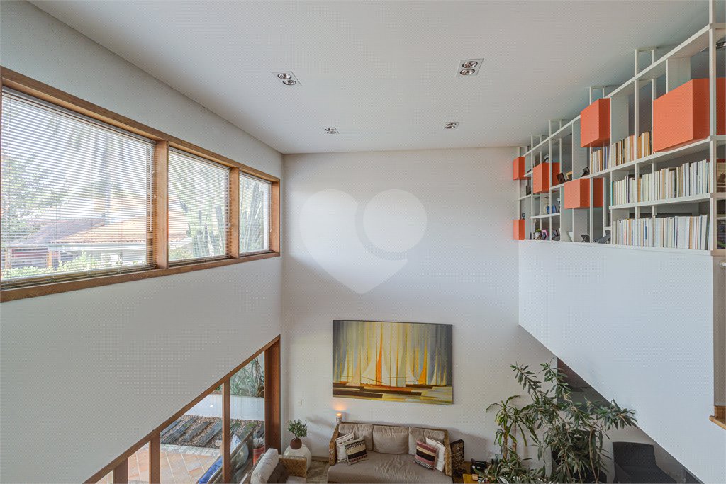 Casa de Vila à venda com 4 suítes em Jardim Hípico, São Paulo, SP