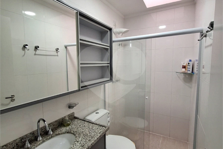 Casa à venda com 3 quartos, sendo 1 suíte, no condomínio Res San Raphael, São Paulo - SP