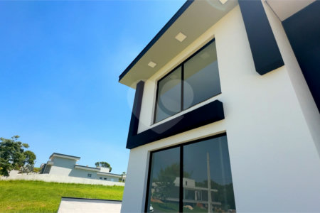 Casa à venda com 5 suítes no condomínio Terras de Mont Serrat, Salto - SP