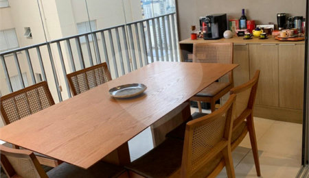 Apartamento à venda com 2 quartos, sendo 1 suíte,  em Vila Mariana, São Paulo, SP