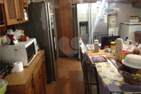 Sobrado à venda com 3 quartos, sendo 1 suíte, em Vila Guarani (z Sul), São Paulo, SP