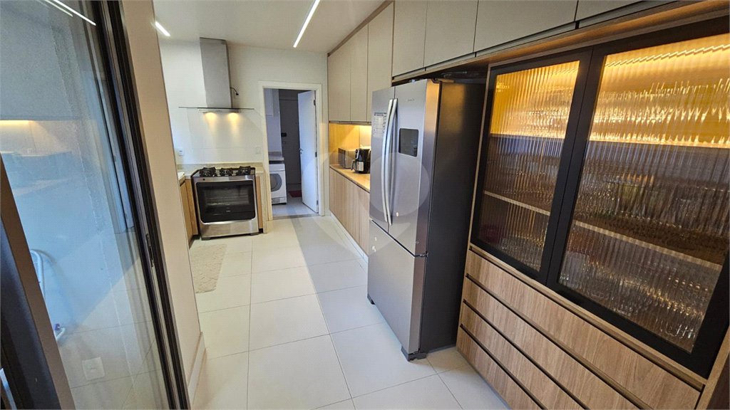 Apartamento à venda ou para alugar com 3 suítes em Brooklin Paulista, São Paulo, SP