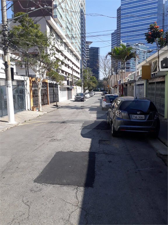 Sobrado à venda com 3 quartos, sendo 1 suíte, em Vila São Francisco (zona Sul), São Paulo, SP