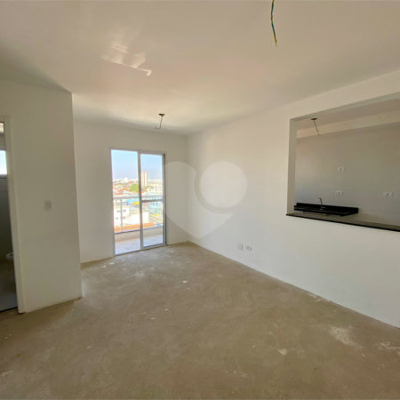 Apartamento à venda com 2 quartos, sendo 1 suíte, em Vila Galvão, Guarulhos, SP