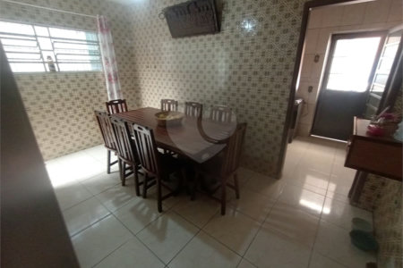 Casa à venda com 3 quartos, sendo 1 suíte,  no Centro, Mogi das Cruzes, SP