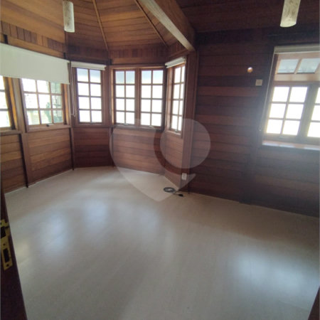 Casa à venda com 3 quartos, sendo 1 suíte, no condomínio Bosque de Greviléa, Vinhedo - SP