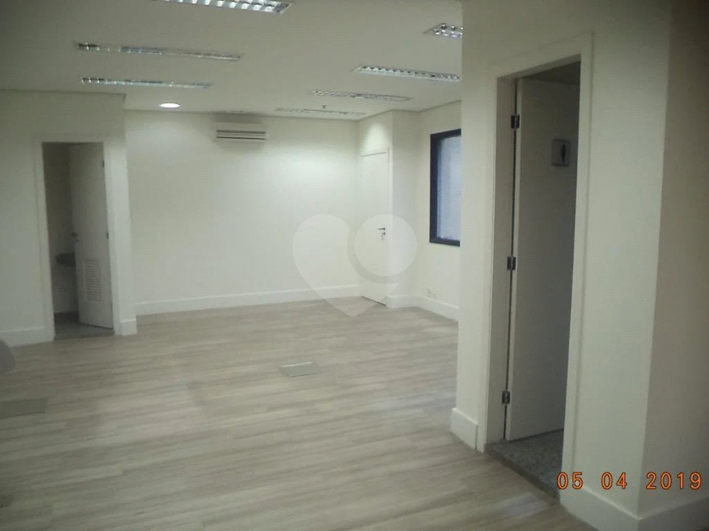 Conjunto comercial na Vila Olimpia