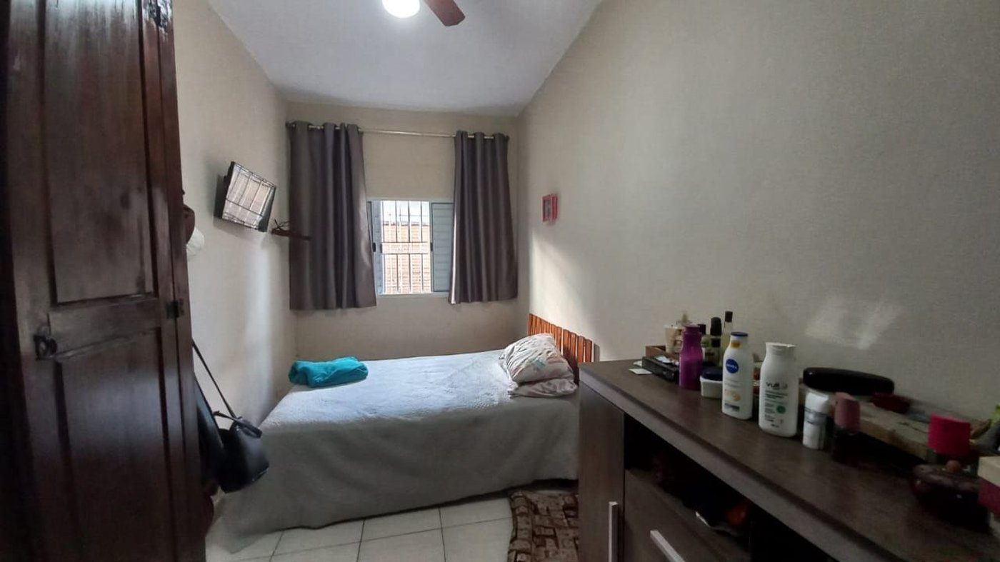 Casa com 2 dormitórios à venda, 100 m² por R$ 700.000,00 - Vila Guilhermina - Praia Grande/SP