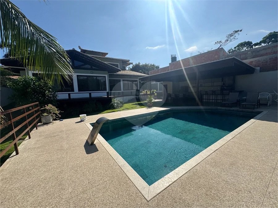 Casa à venda com 4 suítes em Ferradura, Armação dos Búzios, RJ