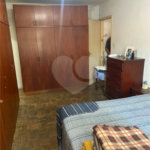 Sobrado á venda em Moema de 280m² com 3 vagas 3 dormitórios e 5 banheiros