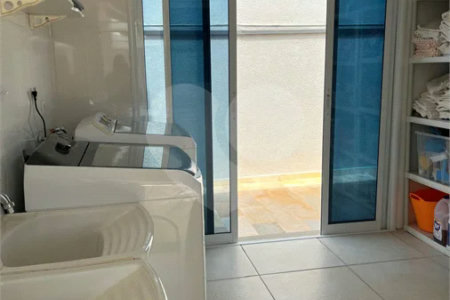 Lindo Sobrado com 3 suítes, à venda, 290 m², por R$ 2.340.000,00 no condomínio Helvetia Park em Indaiatuba/SP.