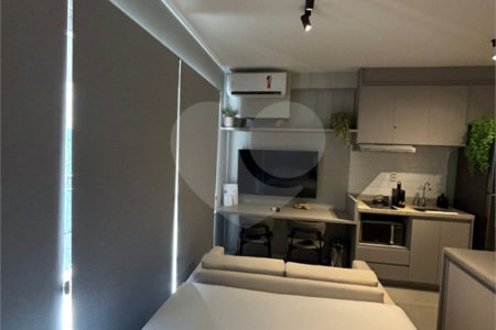 Studio mobiliado em andar alto com lazer completo em Indianópolis
