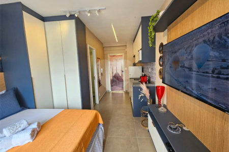 Apartamento Mobiliado a Venda no Campo Belo