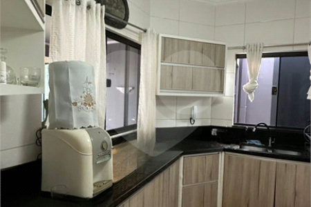 Casa à venda com 3 quartos, sendo 1 suíte,  no Centro, Ponta Porã, MS
