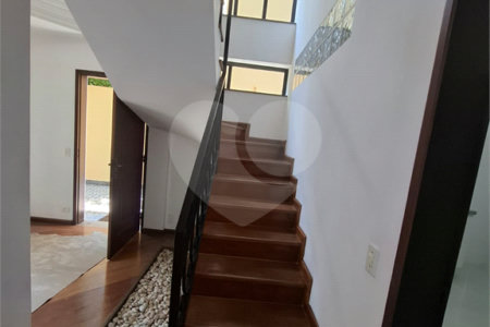 Casa para alugar com 4 quartos, sendo 2 suítes, no condomínio Palm Garden, São Paulo - SP
