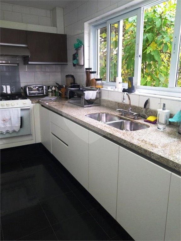 Casa à venda com 4 quartos, sendo 3 suítes, em Vila Tramontano, São Paulo, SP