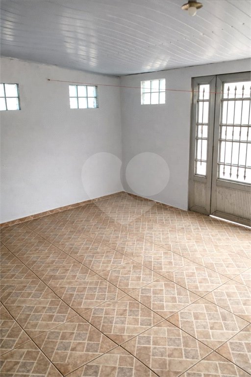 Sobrado à venda com 4 quartos, sendo 1 suíte, em Parque Edu Chaves, São Paulo, SP