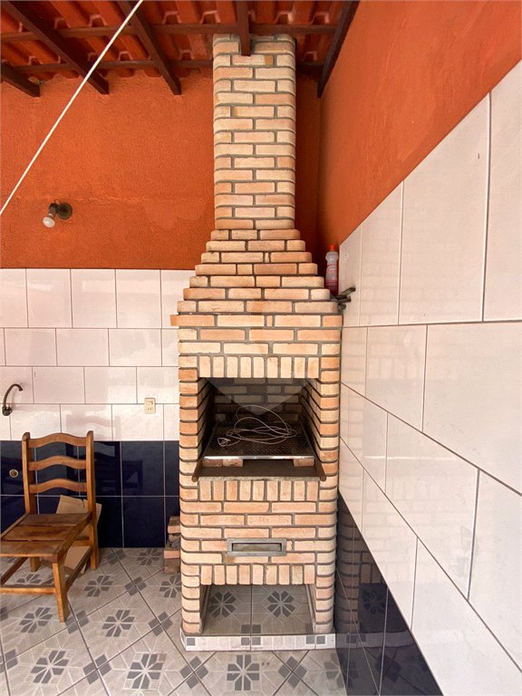 Sobrado à venda com 3 quartos, sendo 1 suíte, em Jardim dos Ipês, Suzano, SP